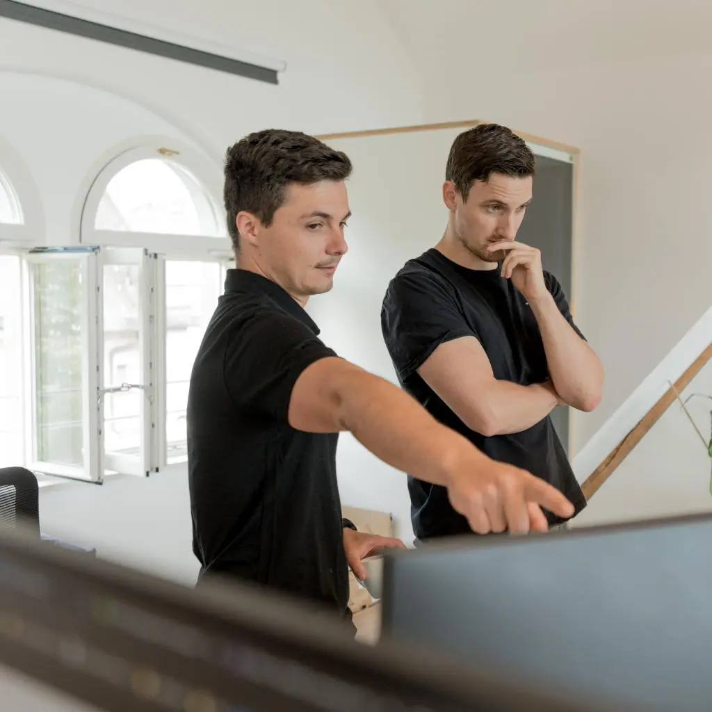 Optimiere dein Angular-Projekt jetzt mit unserem Consulting! Architektur-Workshops, technische Audits, laufende Advisory – maßgeschneiderte Unterstützung für deinen Erfolg!
